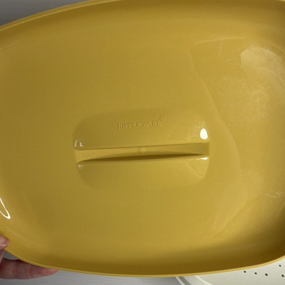 Tupperware Microwave Cooker Steamer Model 1245 Yellow White Plastic Kitchenware