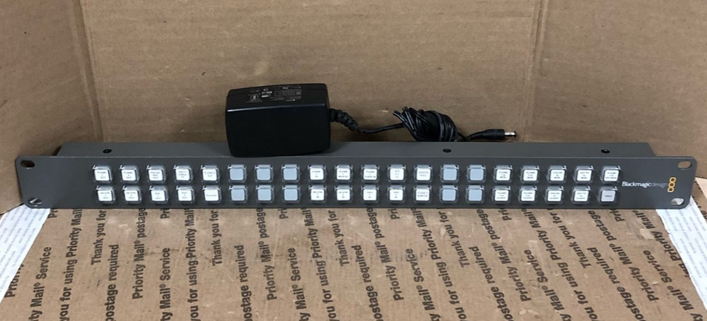 Blackmagic Design Videohub Smart Control W/AC-ADAPTER (TESTED)