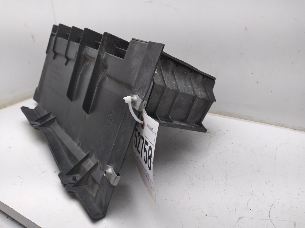 2007 Cadillac SRX BATTERY TRAY BOX TIE DOWN