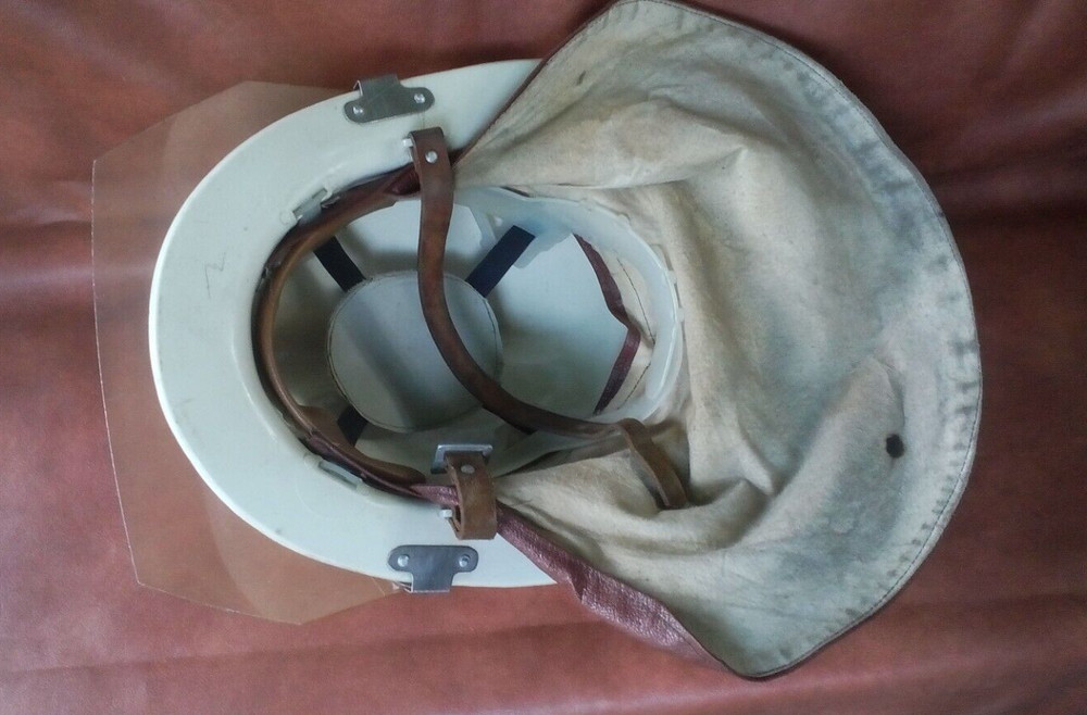 RUSSIAN FIRE FIRE TEAM FIRE PLASTIC HELMET KP-92