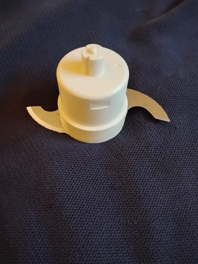 Cuisinart FP-16SCB Small Chopping Blade Food Processor Replacement Part