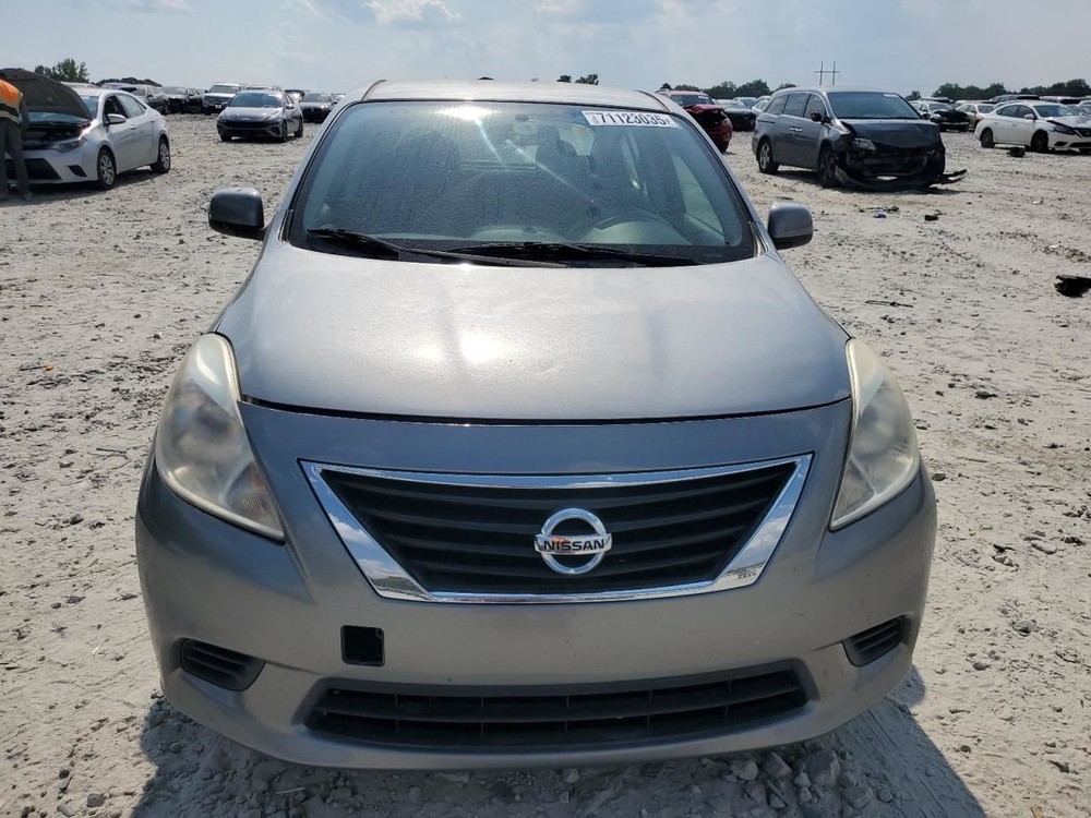 VERSA 2013 Glove Box 4871292