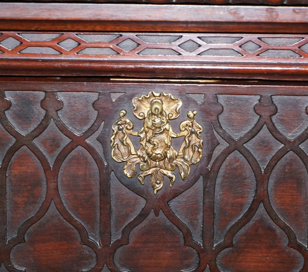ORIGINAL THOMAS CHIPPENDALE GEORGE III MAHOGANY ARCHITECT'S WORK DESK TABLE