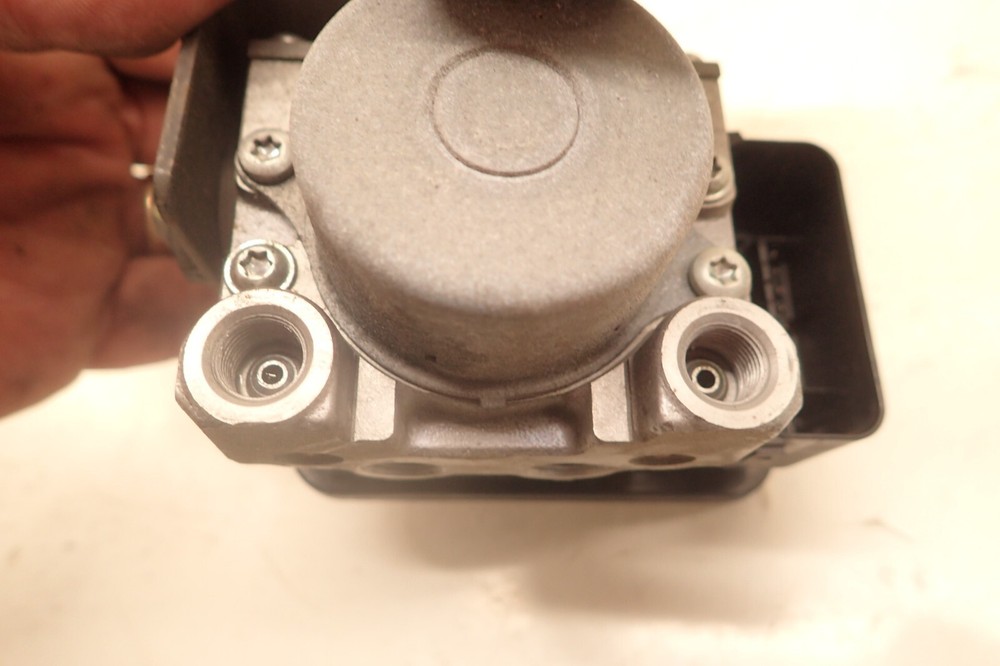 13 14 Kawasaki EX300 ninja abs pump