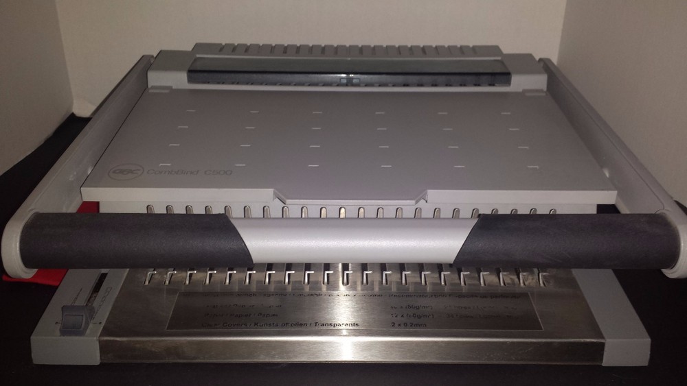 GBC CombBind C500 Comb Spreader/ Comb Binding Machine/ Binder