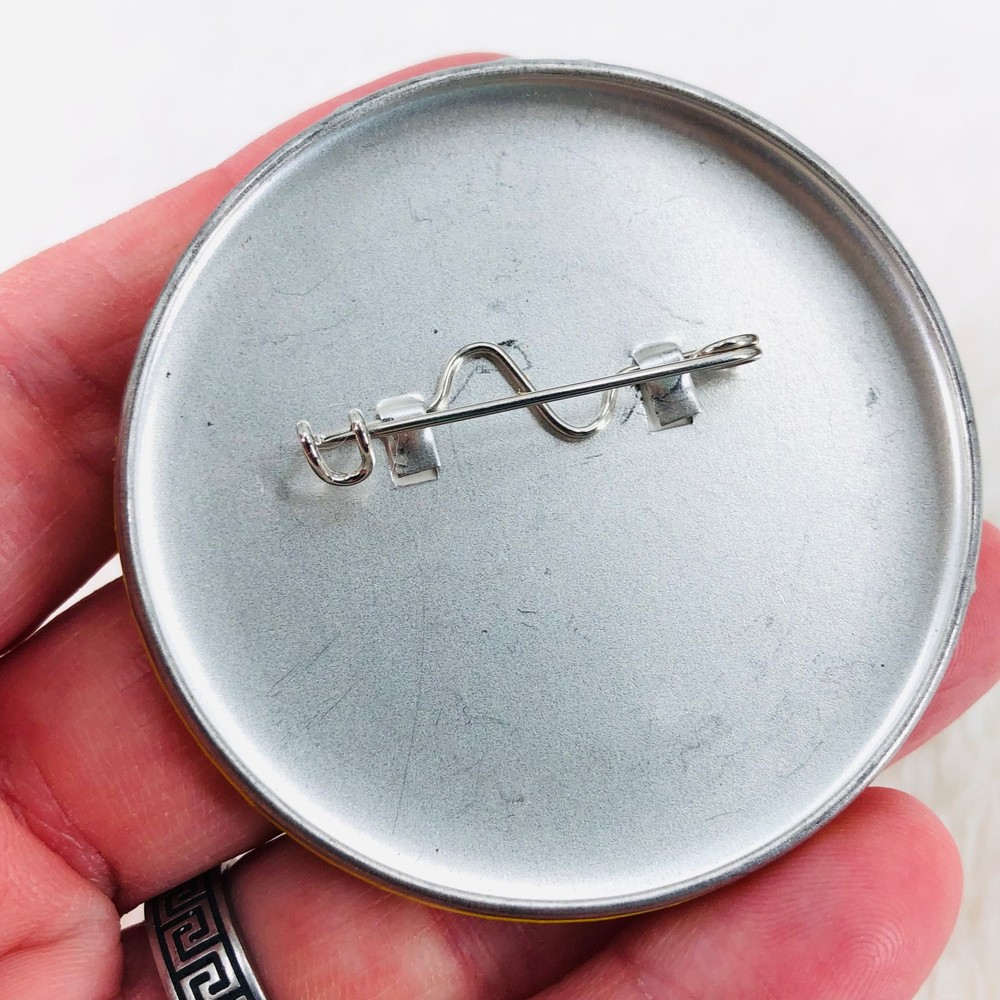 Vtg Quattro Pro 5.0 Computer Spreadsheet Software Advertising Button Pin WOW!