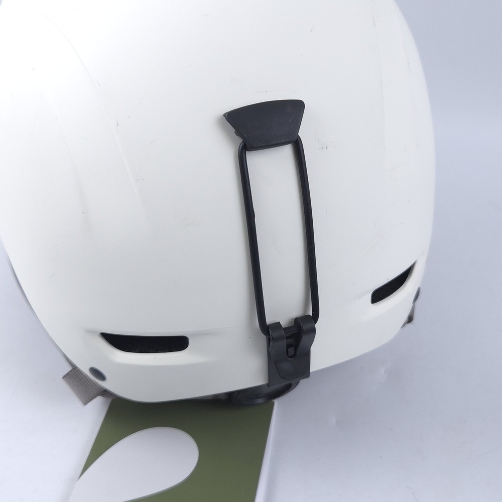 Retrospec Comstock Snow Helmet - Snowboard Medium : 55.9-59cm, White, Scuffed