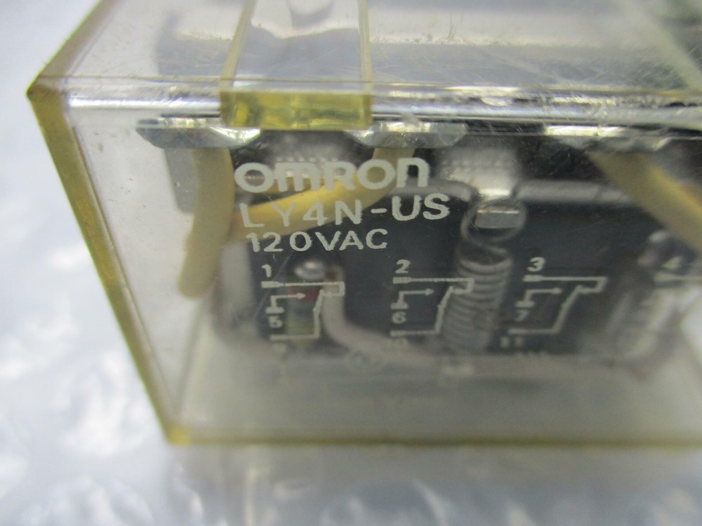 OMRON LY4N-US RELAY 120VAC NSNP