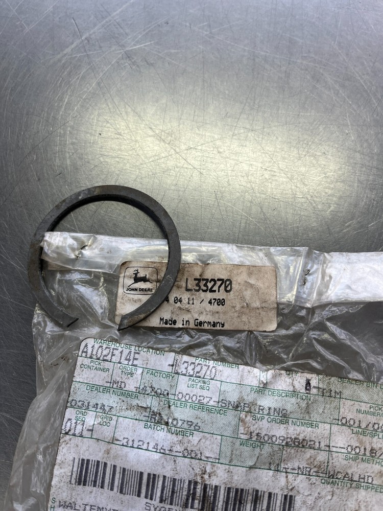 L33270   Genuine OEM  John Deere    SNAP RING