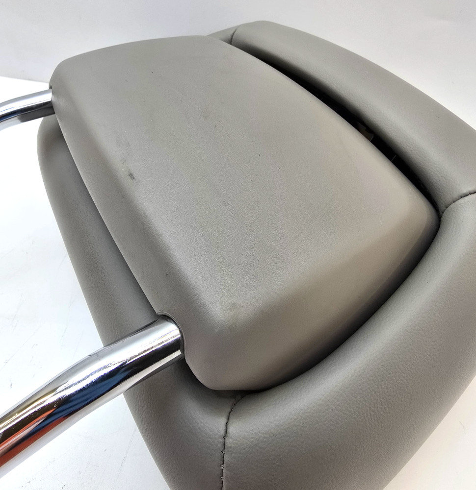 Jeep Grand Cherokee Durango 2011-2018 Headrest Front Left Right Gray Leather