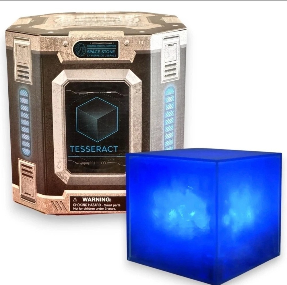 Disney Marvel Avengers Guardians Bundle Tessaract and Aether Infinity Stone, NEW