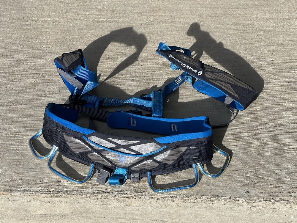 Black Diamond Aspect Climbing Harness (small)