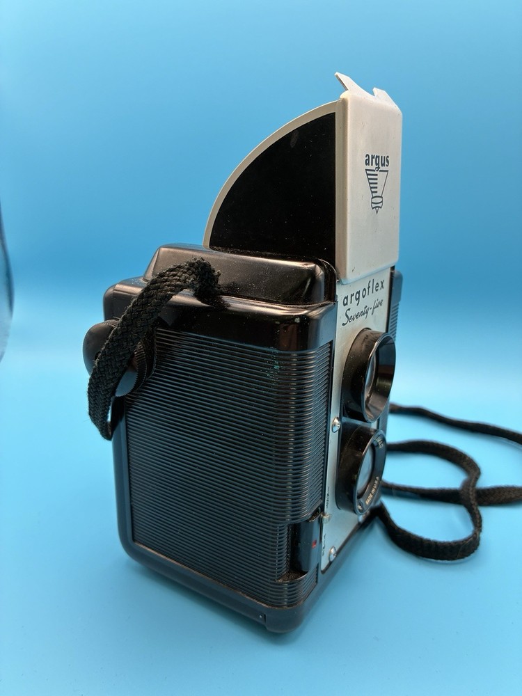 Vintage Argus Seventy Five Camera With Flash And Case