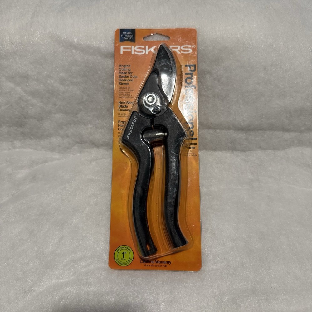 Fiskars Professional Bypass Pruner - Item #9124