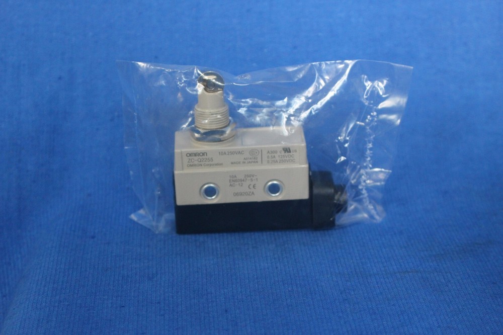 Omron ZC-Q2255 Limit switch (New)