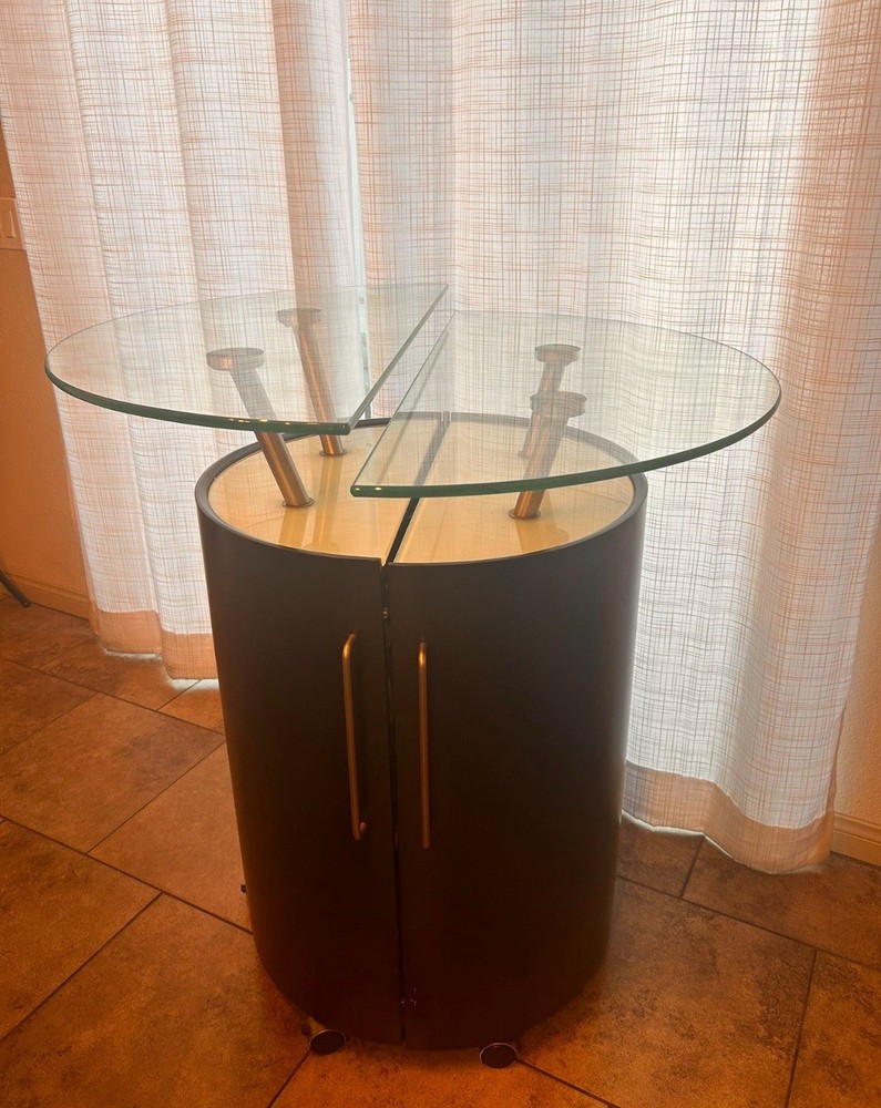 Bar cabinet