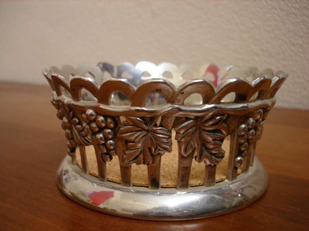 VINTAGE FRENCH  SILEA SILVER PLATED PEIRCED BOTTLE HOLDER/COASTER GRAPE PATTERN