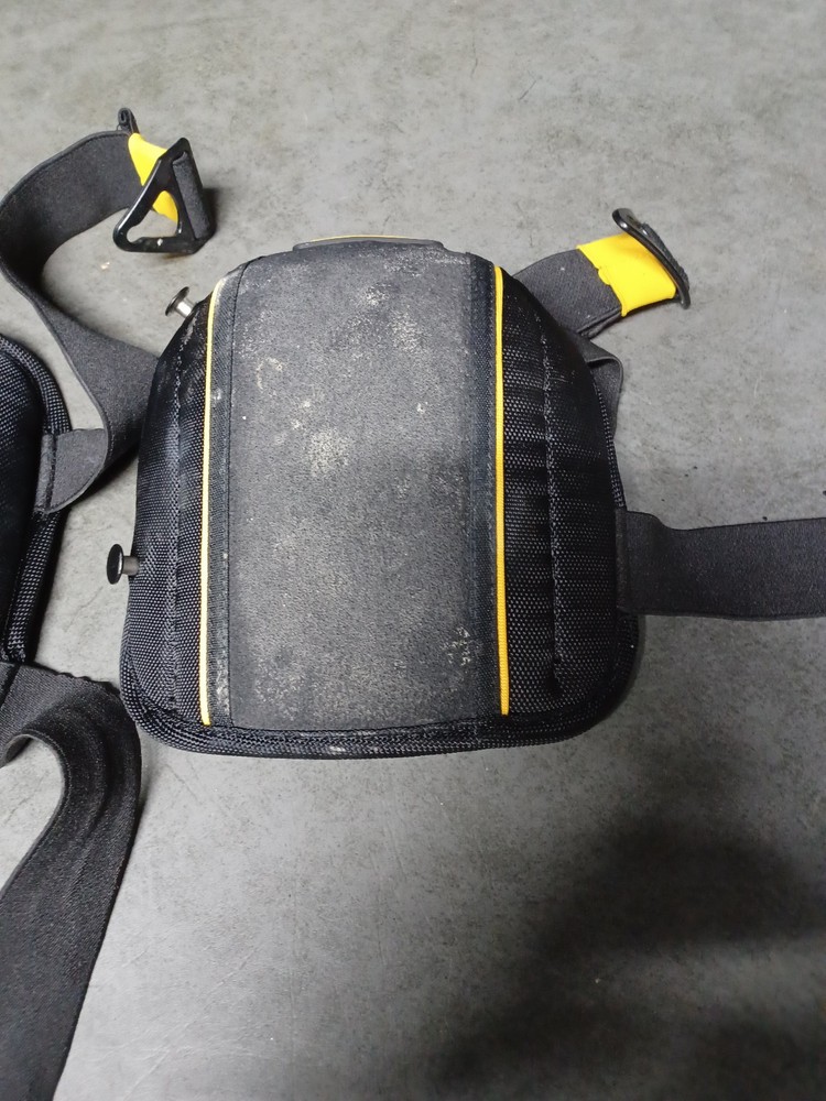 !!!! DEWALT GEL FLOORING KNEE PADS !!!