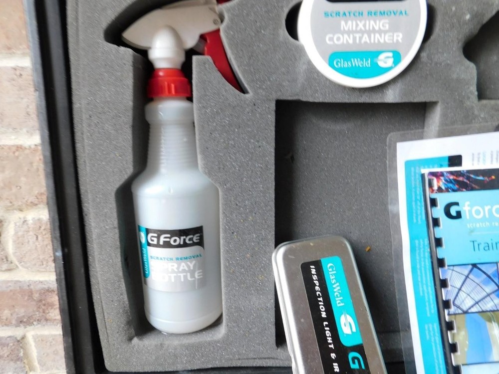 GLASWELD WINDSHEILD GLASS SCRATCH REMOVAL TOOL