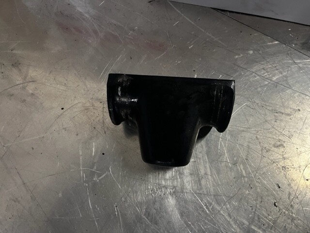 KENWORTH PAD-FRONT SPRING K174-911