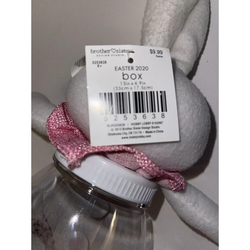 Bunny Candy Holder Pink New Missing a bottom Easter