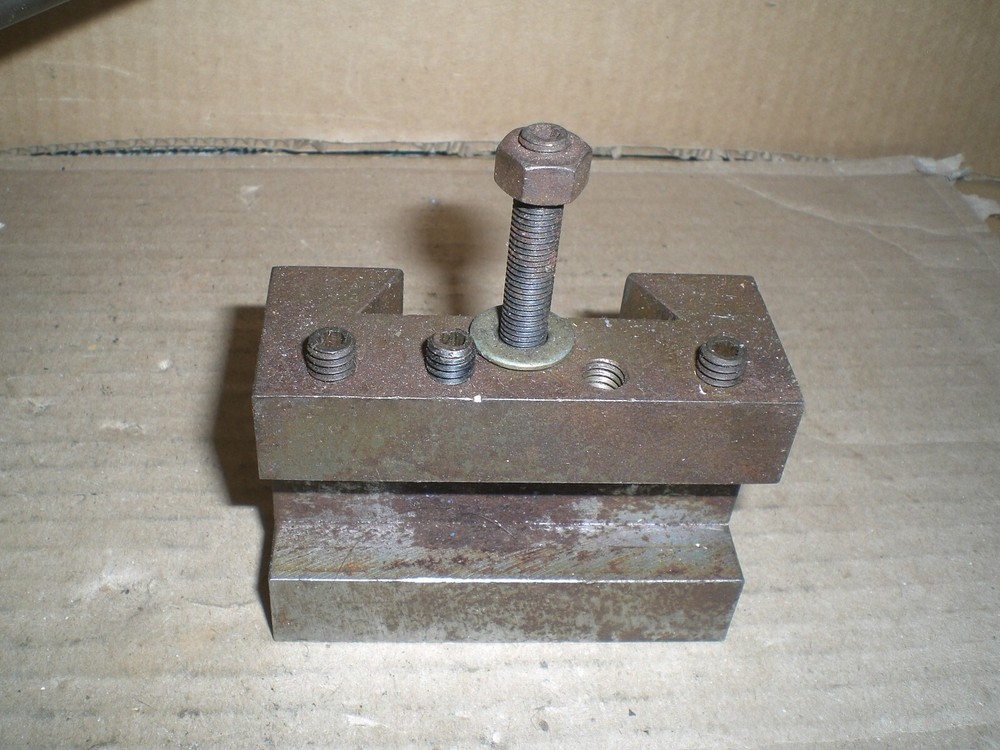 Genuine Aloris CX tool post with 1 tool holder 7 cutting bits