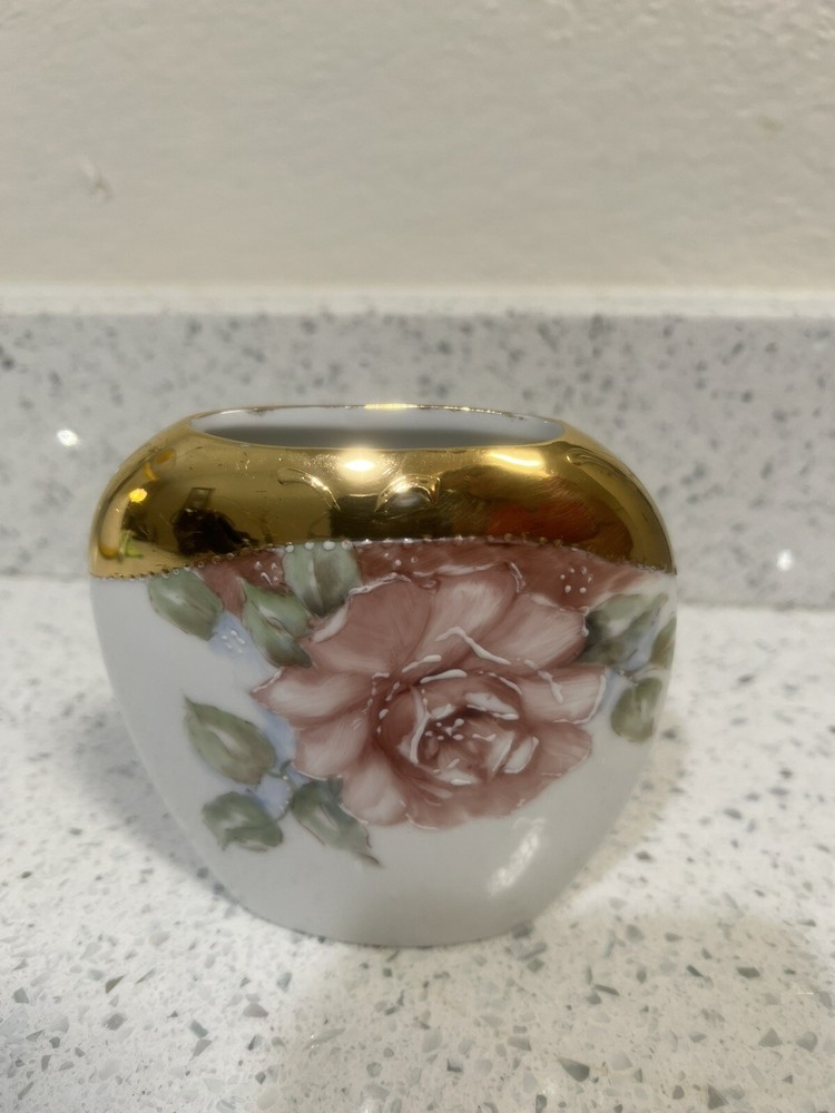 Floral Vase By D Gage