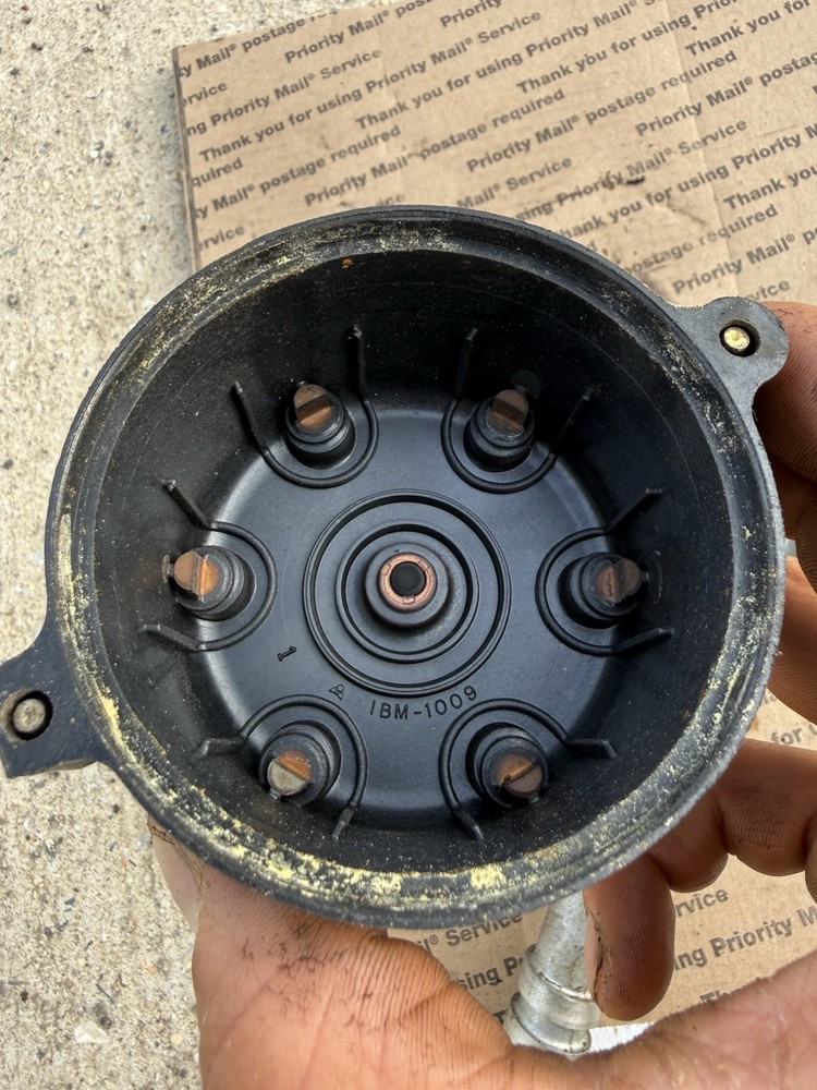 Prestolite V6 marine distributor