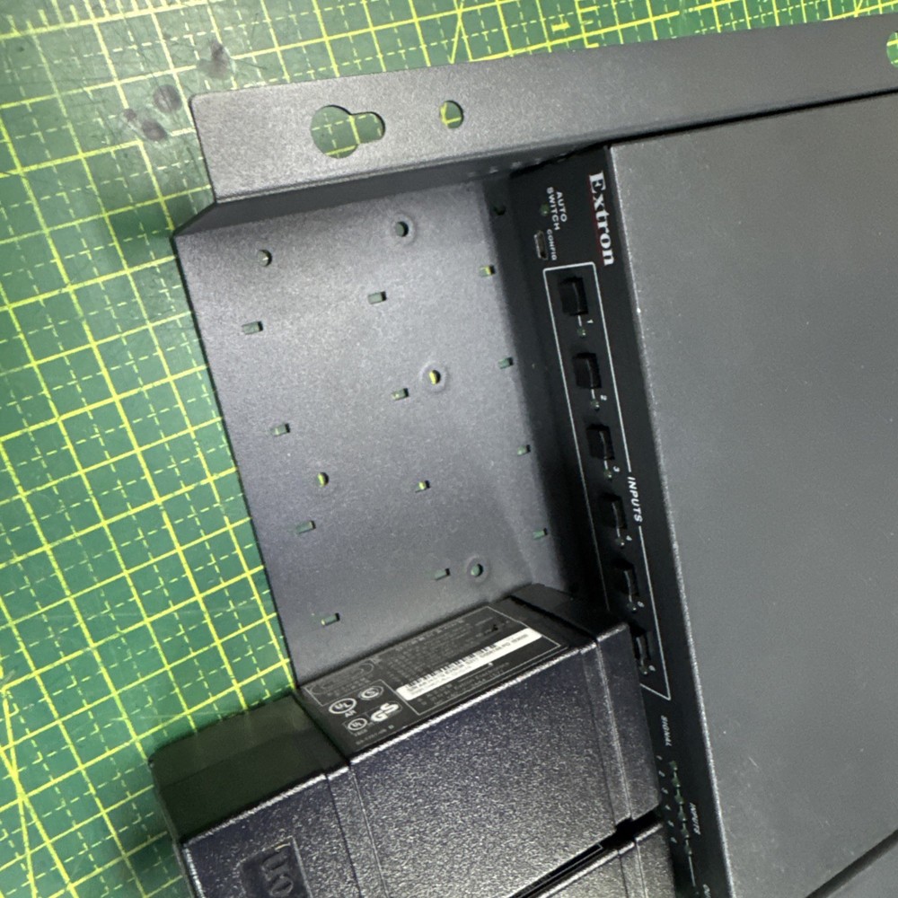 EXTRON HSA CABLE CUBBY 700 conference room table package