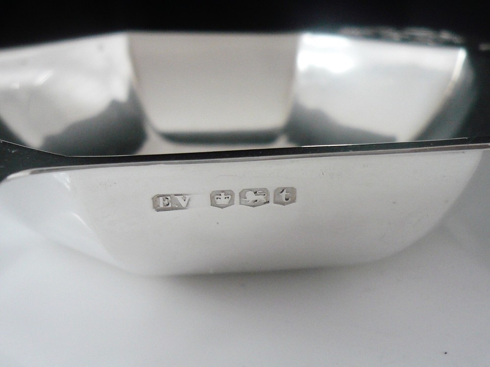 Sterling Silver Quaich, Emile Viner, Sheffield 1936, Openwork Handles