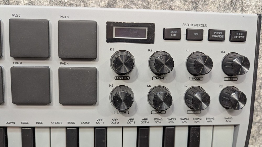 Akai Professional MPK Mini MK3 25-Key USB MIDI Keyboard & Pad Controller