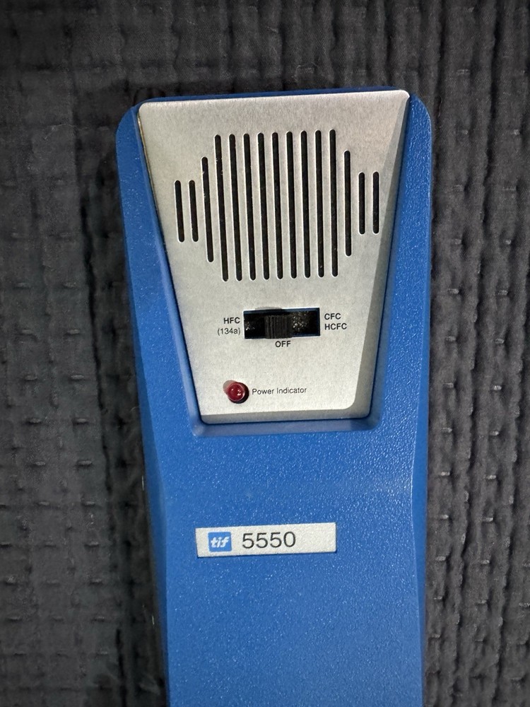 TIF 5550 Automatic Halogen Leak Detector for CFC HCFC HFC 134a + Carrying Case