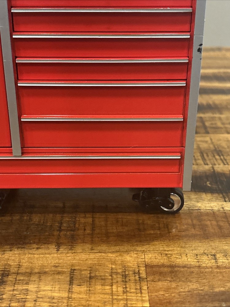 Snap-on Tools Die-cast Mini Toolbox KR7100C Comes With Original Box