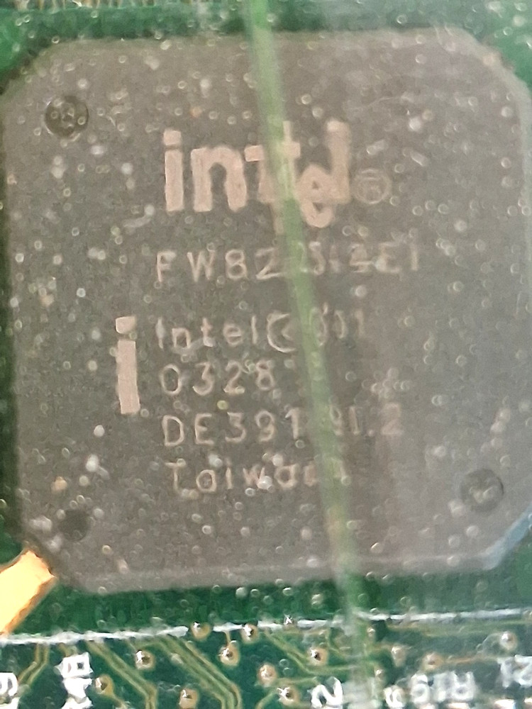 Intel PRO/1000 XT (A73666002) High-Performance Server Adapter