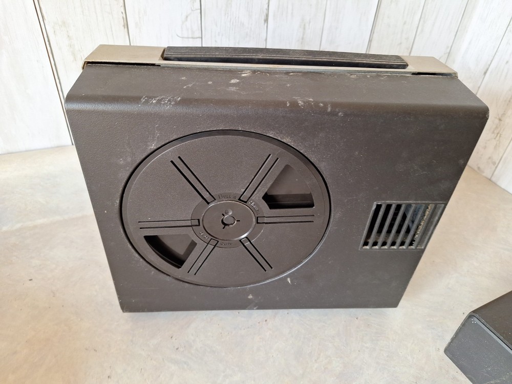 Bell And Howell Director Series Projector