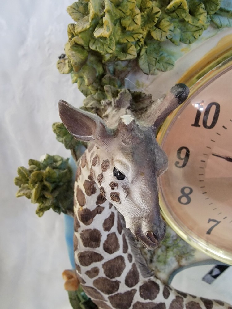 Endangered Species Giraffe Quartz Clock