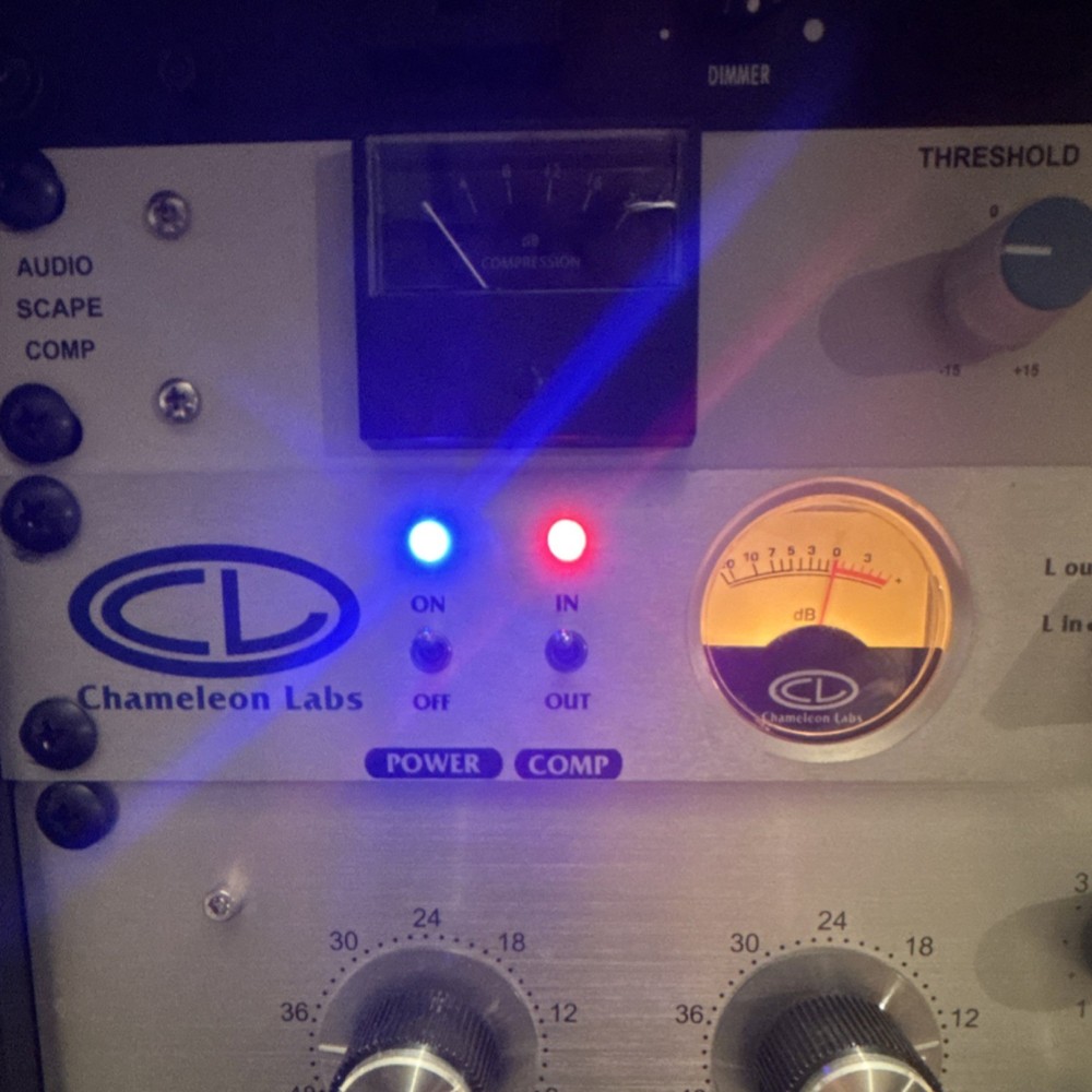 Chameleon Labs 7720 Stereo Compressor/Limiter Rackmount Analog 2-Channel 1U