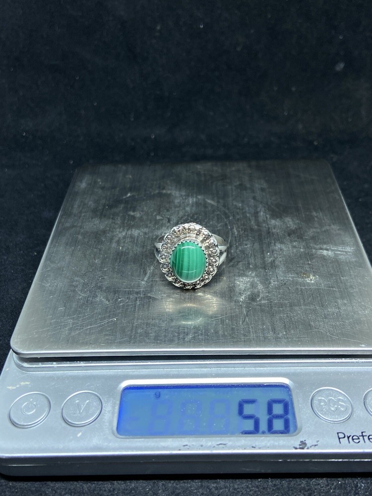 Native American Navajo malachite Sterling Silver circular Ring Size 9.5