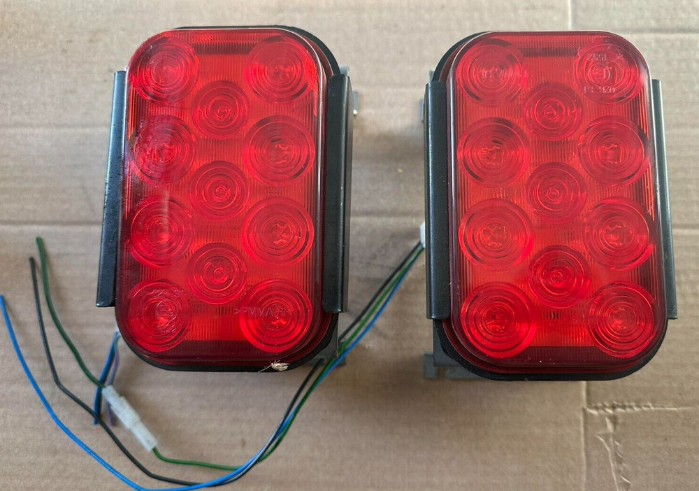 TRUCK-LITE RED  LED LIGHTS STROBE BAR  12V PAIR  TESTED!!!