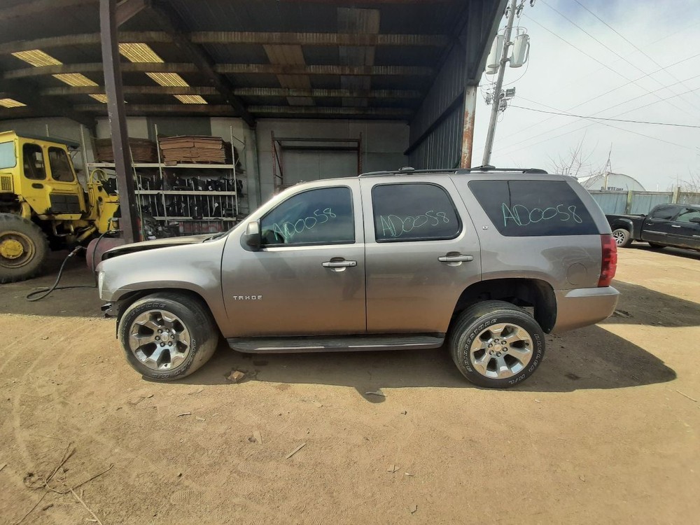 TAHOE 2012 High Mounted Stop Light 942064