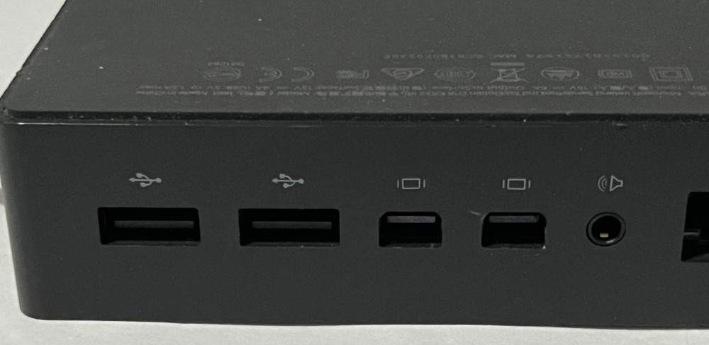 Microsoft 1661 Docking Station - Black