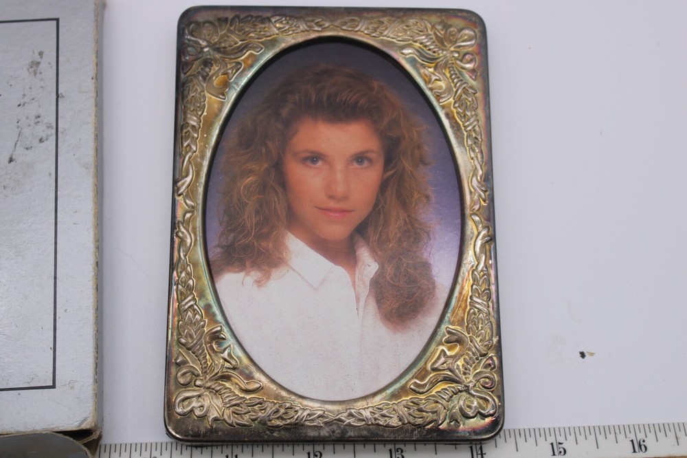 3.5”x5” silver plate picture frame R1D5