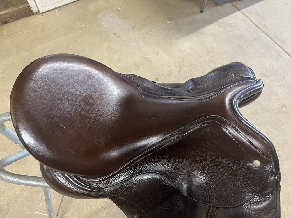 Dressage Saddle 17.5