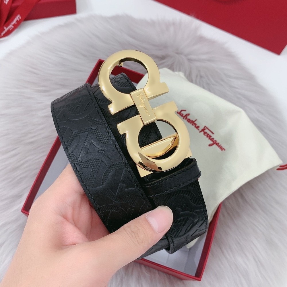 Authentic FERRAGAMO belt for sale NEW