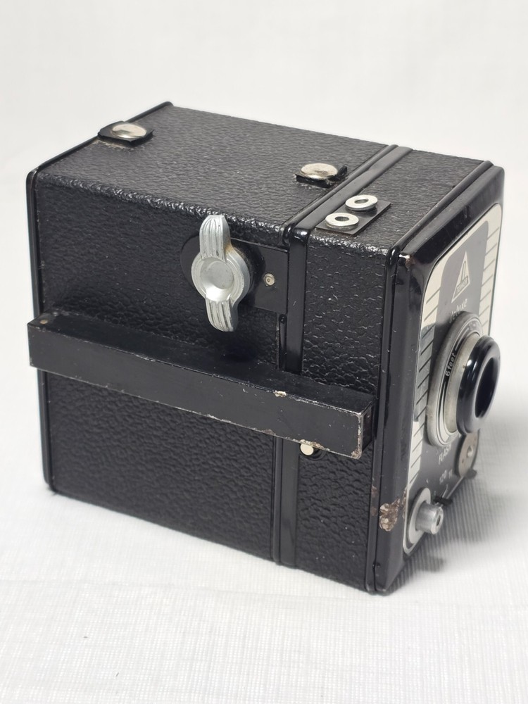 Tower Deluxe Sears Roebuck Synchro Flash 120 Box Camera, Vintage
