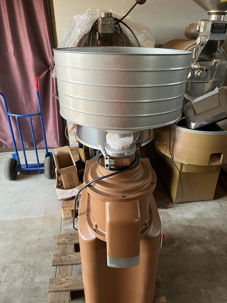 Petroncini industrial coffee grinder
