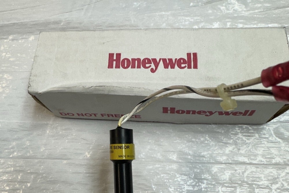 Honeywell 31022289 Meredian Temperature Sensor
