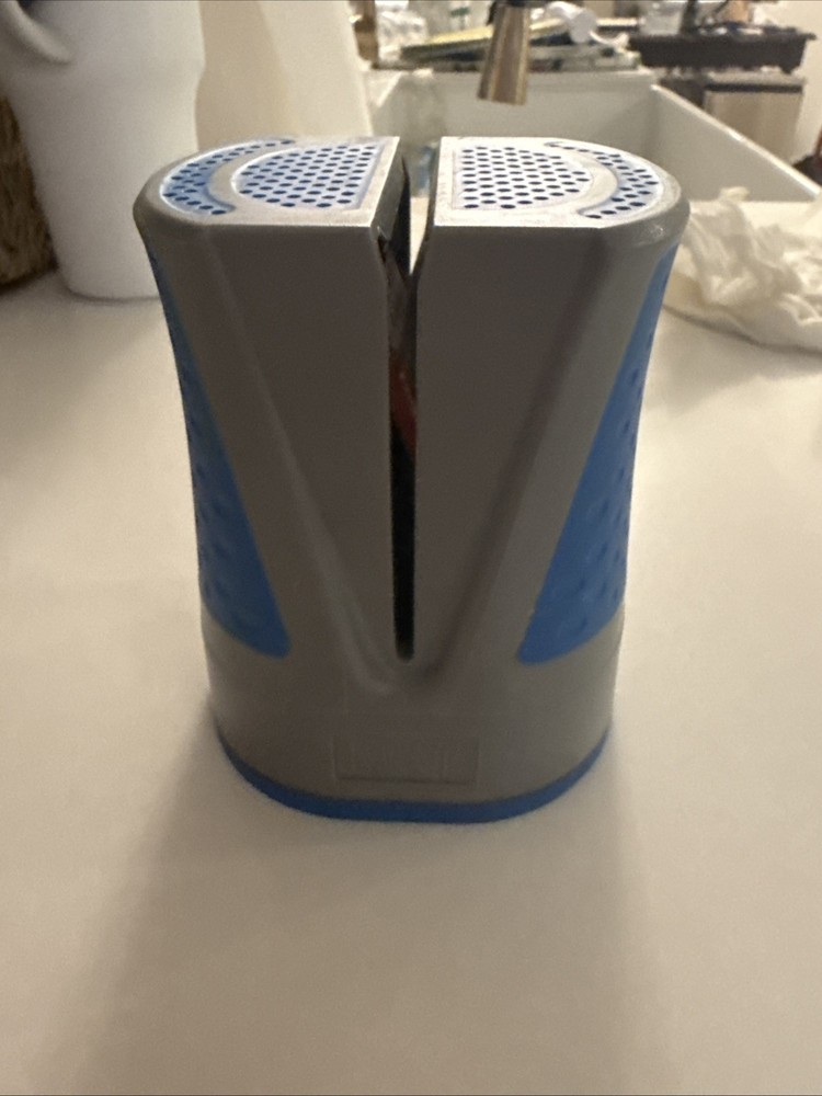 DMT Knife Sharpener 20247 NEW  no box