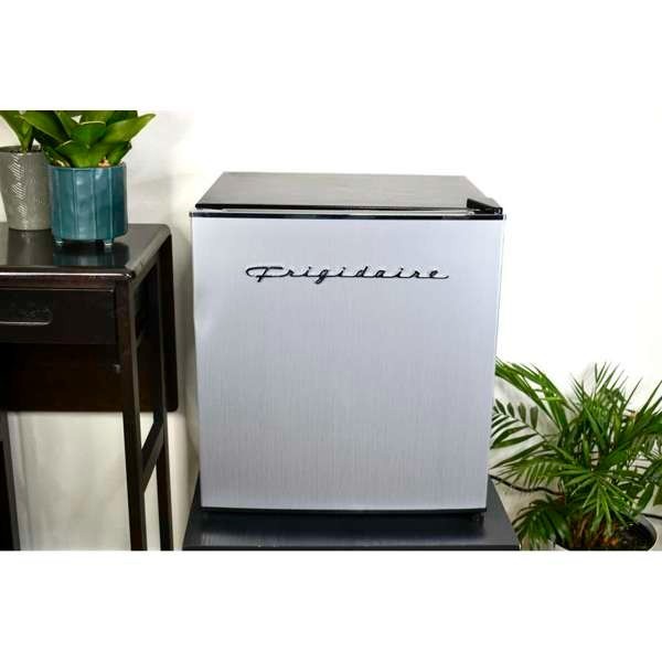 Frigidaire, 1.6 Cu. Ft. Compact Refrigerator, Platinum