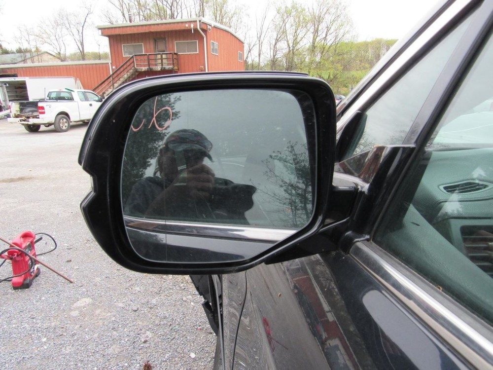 PILOT 2016 Glove Box 1042013